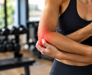 tendinite du coude chez une sportive en salle - prévention
des douleurs